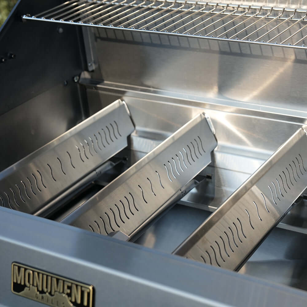 Monument Grills Eminence 405 | Chic Clearview® Smart Stainless Gas Grill