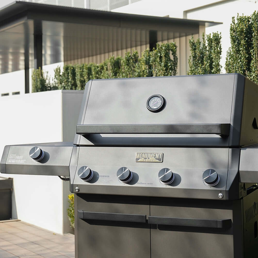 Monument Grills Eminence 425 | Iconic Fortified Propane Gas Grill