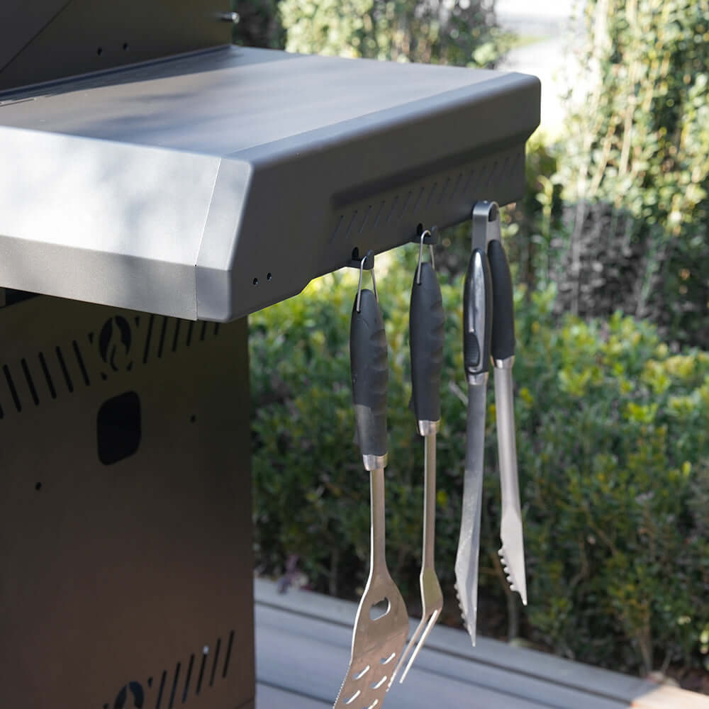 Monument Grills Eminence 425 | Iconic Fortified Propane Gas Grill